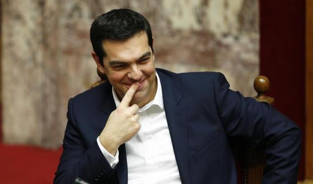Αποτέλεσμα εικόνας για τσιπρασ γελαει